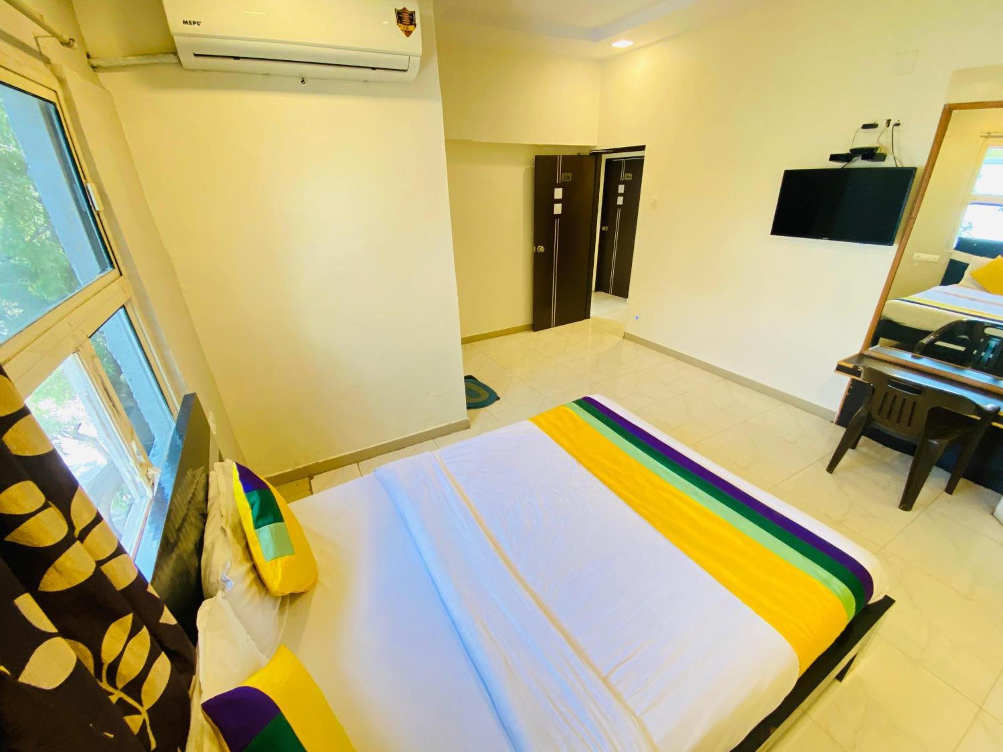 Hotel Aakash Navrangpura Ahmedabad Ngoại thất bức ảnh
