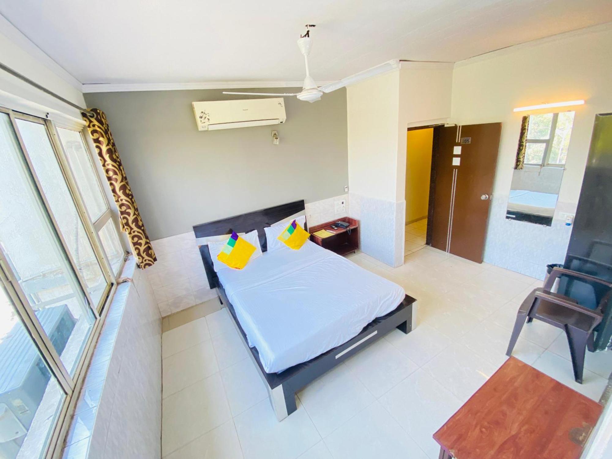 Hotel Aakash Navrangpura Ahmedabad Ngoại thất bức ảnh