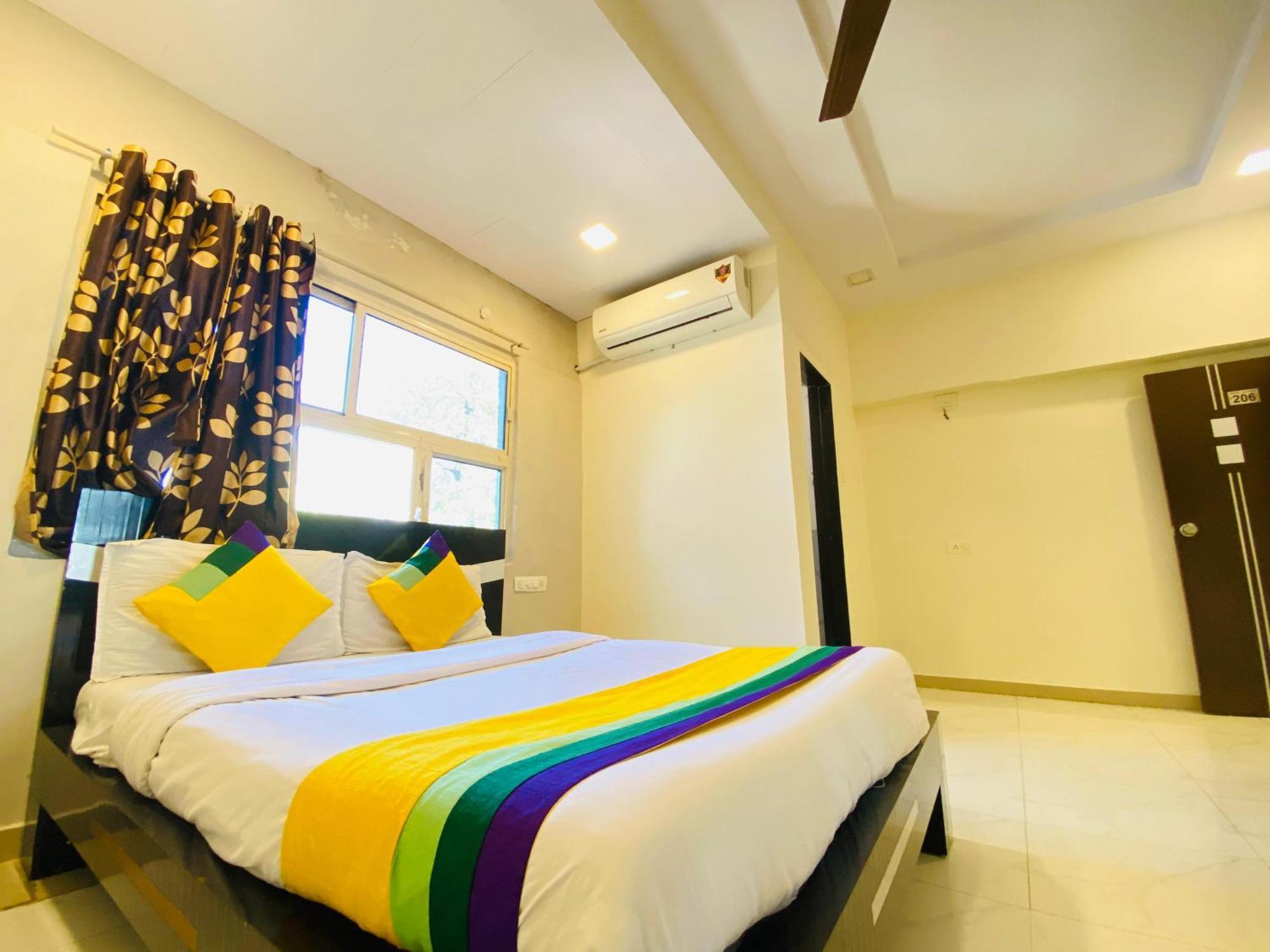 Hotel Aakash Navrangpura Ahmedabad Ngoại thất bức ảnh
